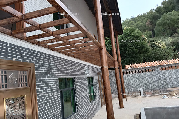 圓柱做木紋漆施工技巧-廣東惠州惠東縣飛鵝嶺森林公園